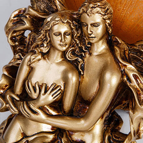 Frendorf | AureliaLux Vintage Wandlampe mit Engelsdesign | Europäischer Stil | Glaselemente | Perfekte Beleuchtung für Flur und Wohnzimmer