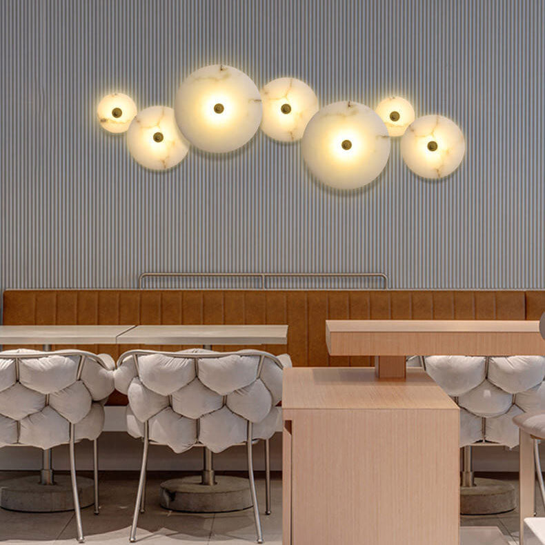 Frendorf | Marblios Runde LED Wandleuchte | Luxus-Marmor & Acryl-Design | Warmes Licht | Modern & Stilvoll für Wohnzimmer & Schlafzimmer