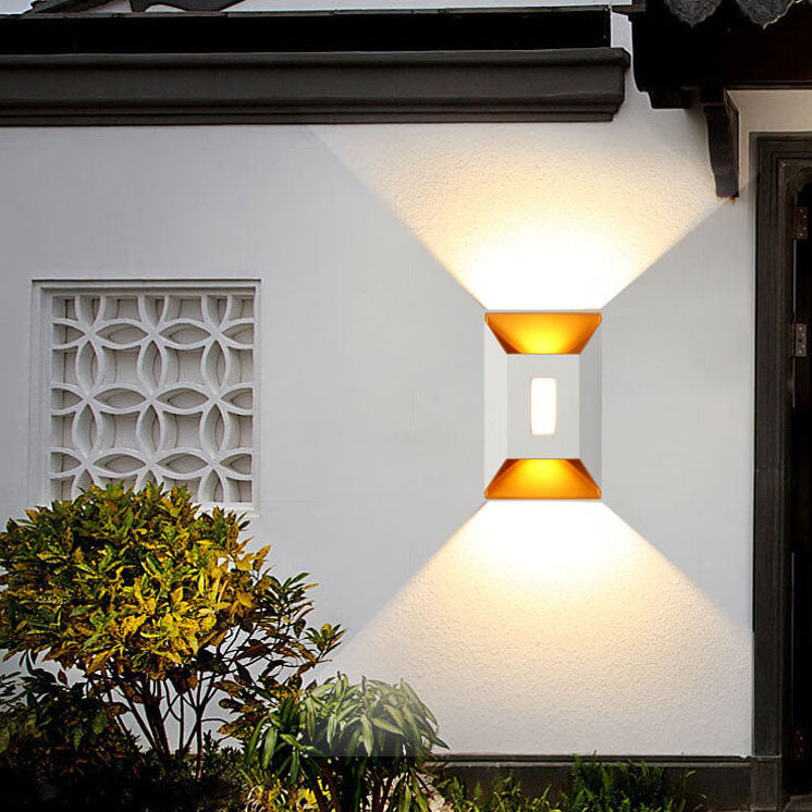 Frendorf | Luxorma ArcLume Außenwandleuchte | Modernes Design | Wasserdicht | Aluminium | LED für Terrassen