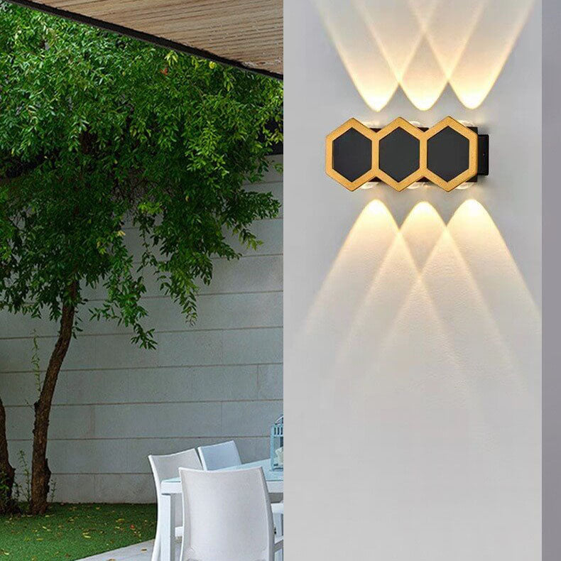 Frendorf | LumoHex Prime | Modernes Outdoor LED Wandlicht | Hexagon Schwarz-Gold Kombination