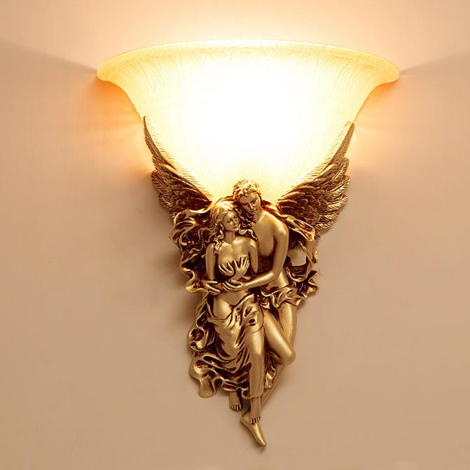 Frendorf | AngeloEmbrace Wandlampe | Retro Engel-Design | Harz-Wandleuchte | 1-Licht Beleuchtung für stilvolle Räume