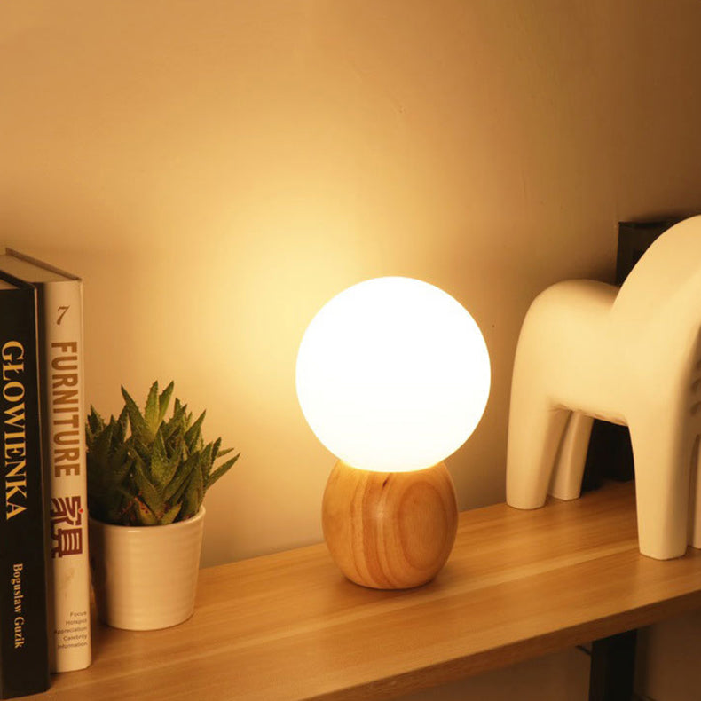 Frendorf | LuxeSphere Scandinavian Tischlampe | Holzsockel | Orb Glas-Design | Perfekt für Schlafzimmer & Wohnzimmer | Stimmungslicht