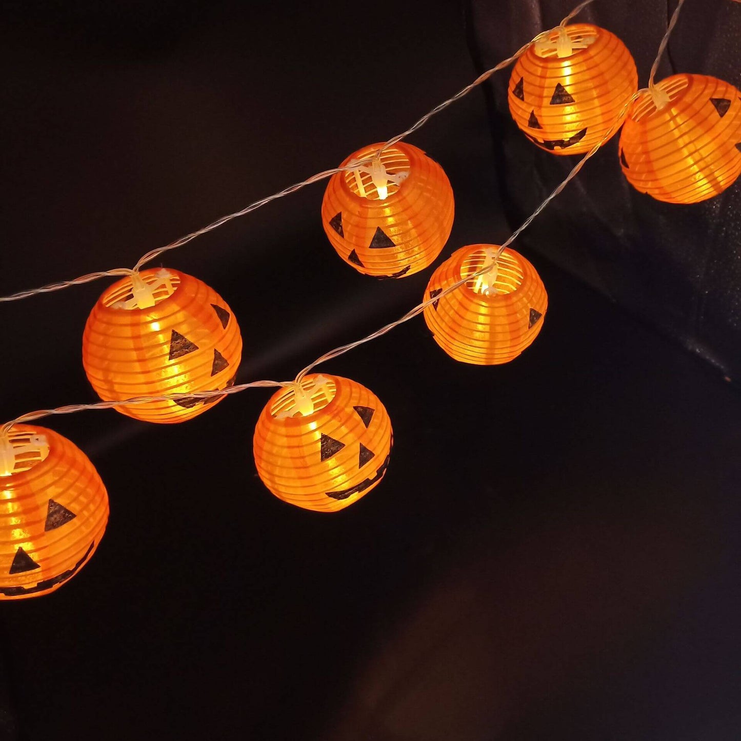 Frendorf | PumpkinGlow Halloween LED Lichterkette | Kürbis Design | Wasserdicht & Outdoor Deko