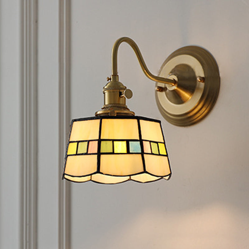 Frendorf | AuroraGlint Tiffany Kupfer Wandleuchte | Klassisches Design | Hochwertiges Glas | Ideal für Wohnzimmer