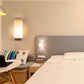 Moderner minimalistischer Massivholz Quadrat Glas Säulen 1-Lampe Wand sconces Leuchte