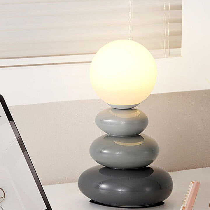 Frendorf | Pebluxe Minimalistische LED Tischlampe | Keramik & Glas | USB-Anschluss | Elegante Beleuchtung für Zuhause & Büro