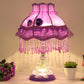 Frendorf | Elarion Glow Tischlampe | Europäisches Design | Stoffschirm & Glasfuß | Dimmbar | Romantische Beleuchtung