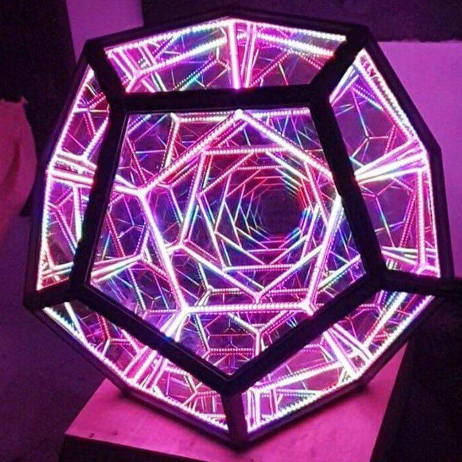 Frendorf | Novahedron LED Tischlampe | Unendliche Dodekaeder-Optik | Stimmungslicht | Kunstvolle Dekoration