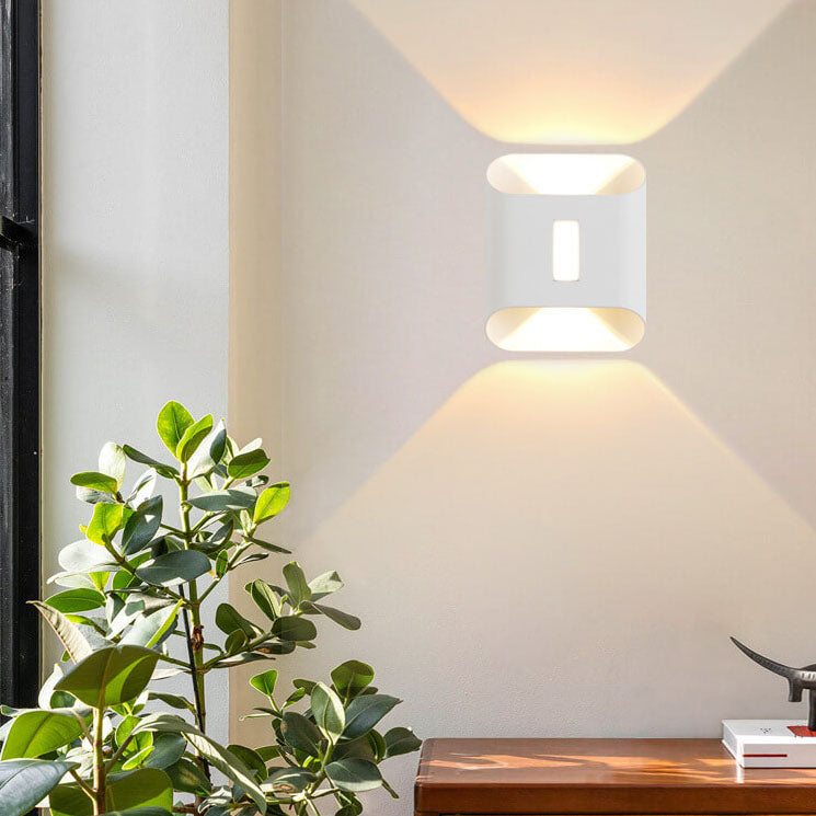 Frendorf | Luxorma ArcLume Außenwandleuchte | Modernes Design | Wasserdicht | Aluminium | LED für Terrassen