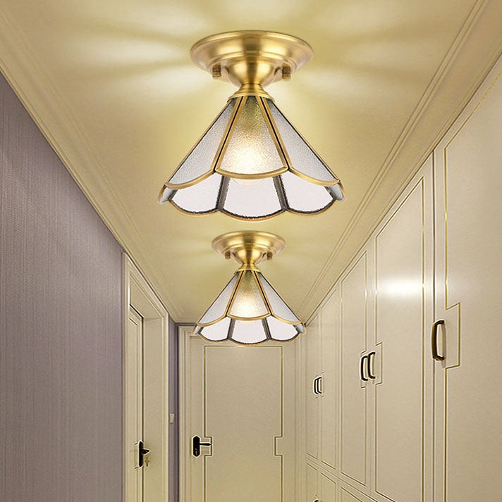 Frendorf | BrassCone Lux LED Deckenleuchte | Europäisches Design | Glas & Messing | Zeitloser Stil