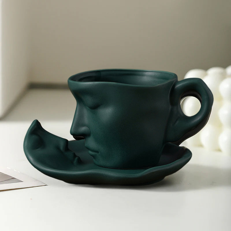 Frendorf | Metal Touching Face Kreative Keramische Kiss Kaffee Becher, Künstlerisches Vibe Becher & Untertasse Set