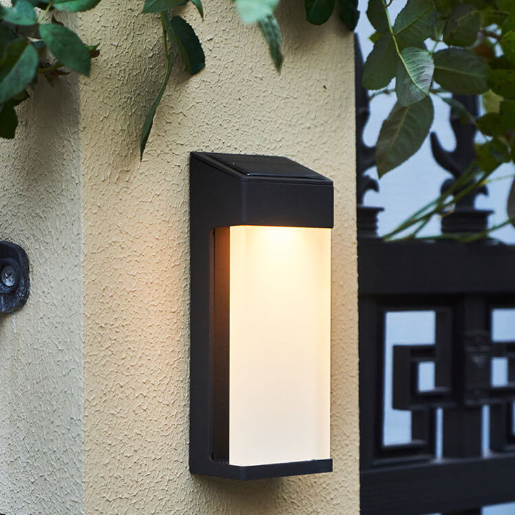 Frendorf | SolAura Frosted Glas Außenleuchte | Solar LED Wandleuchte | Wasserdicht & Energiesparend