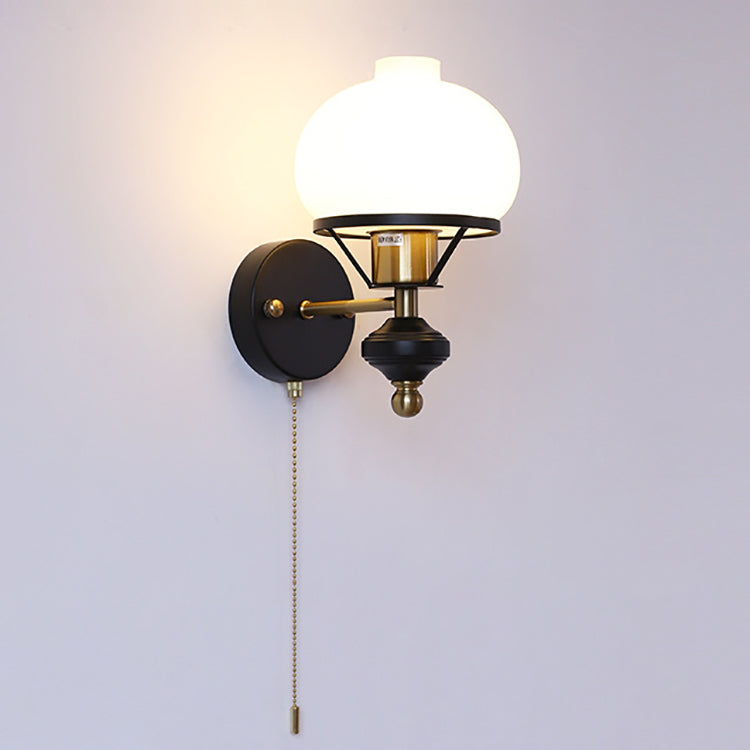 Frendorf | GeoLuxe Französische Geometrische Wandlampe | Eisen & Glas | 1-Licht Design für Wohnzimmer