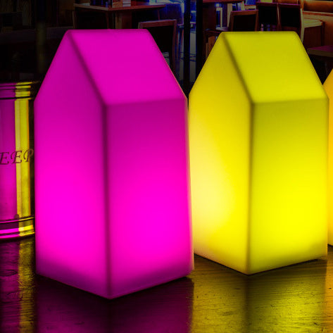 Moderne Art Deco Cabin Hardware PE LED Tischlampe für das Esszimmer