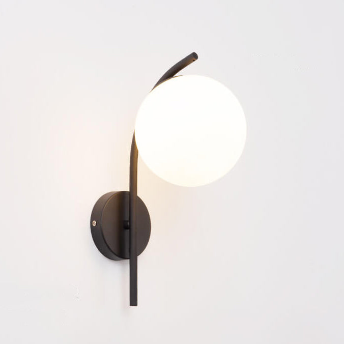 Frendorf | GlobeArc Nordic LED Wandleuchte | Glas-Kugel | 1-flammig | Modernes Design | Deko für Zuhause