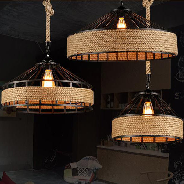 Frendorf | LumeLash Vintage Hängeleuchte | Rustikales Eisen & Hanfseil Design | 1-Flammige Pendelleuchte für Wohnzimmer
