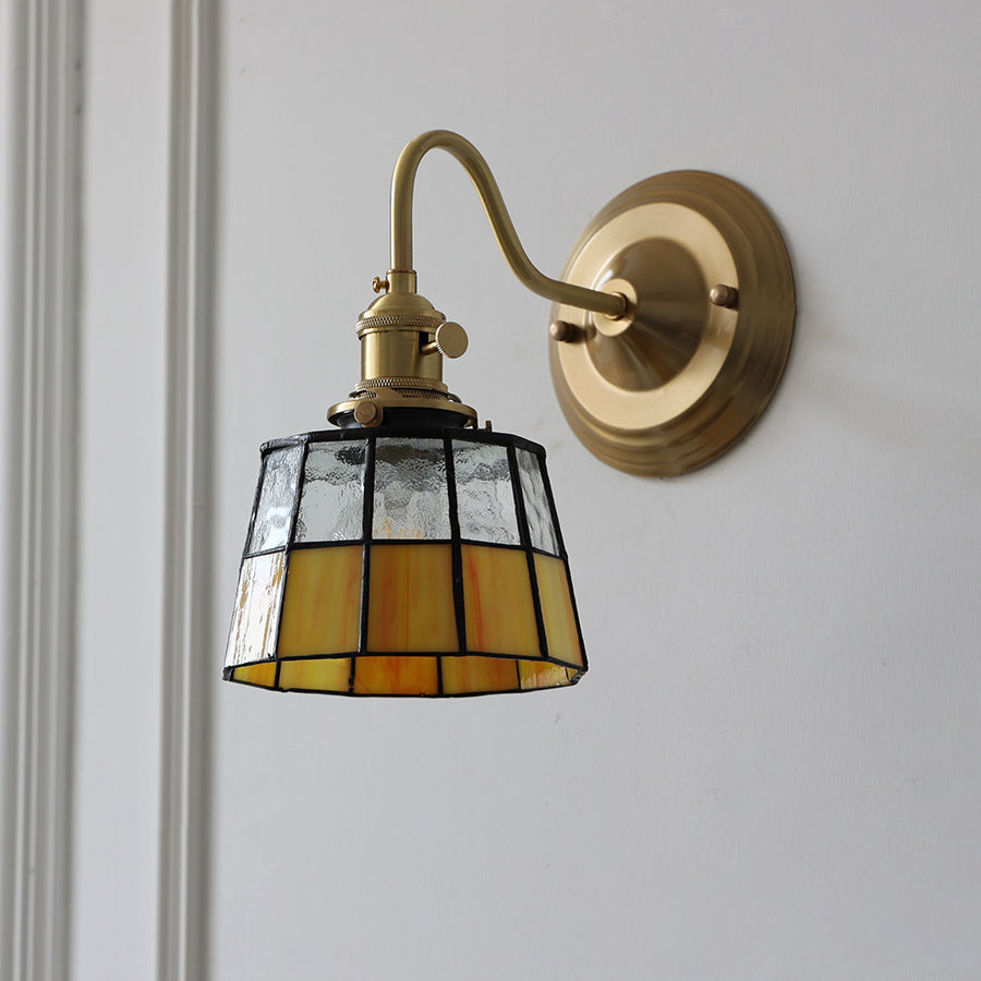 Frendorf | AuroraGlint Tiffany Kupfer Wandleuchte | Klassisches Design | Hochwertiges Glas | Ideal für Wohnzimmer