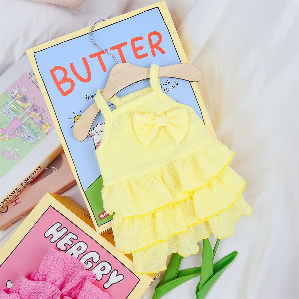 Adorable Rüschhundekleid mit Schleife - Perfekt für Sommerausflüge