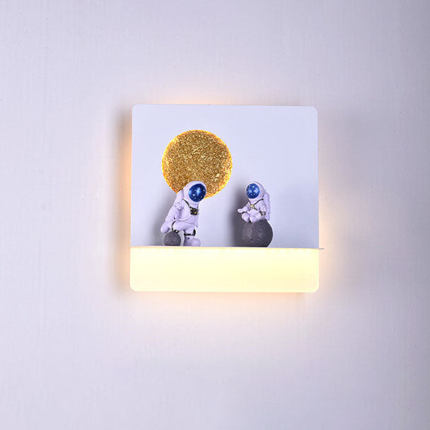 Zeitgenössische kreative Eisenharz runde Astronaut LED Wandleuchte Lampe für Schlafzimmer