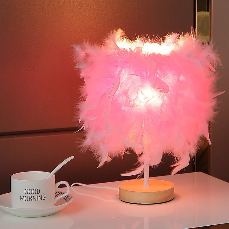 Moderne Art Deco Federweben Holzsockel USB wiederaufladbare LED Tischlampe für das Schlafzimmer
