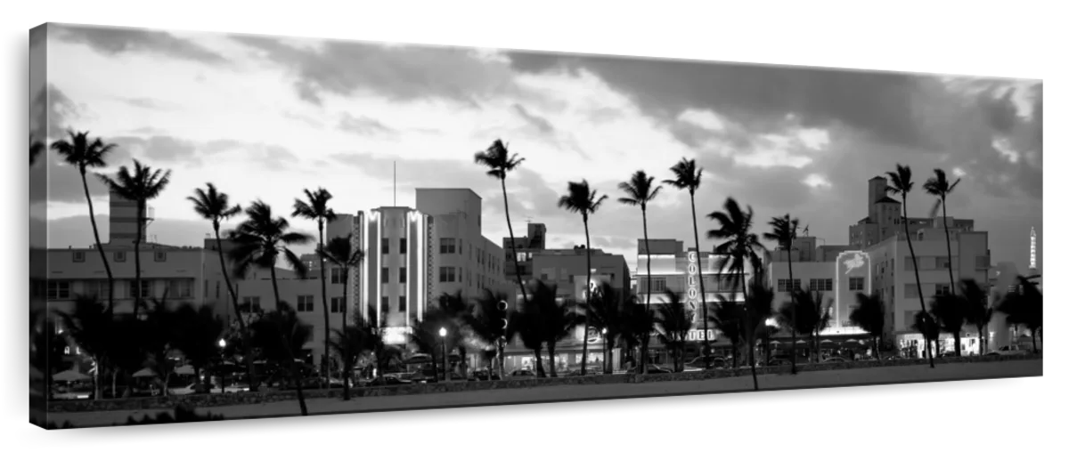 Frendorf | Gebäude bei Dämmerung beleuchtet in Ocean Drive Wandkunst