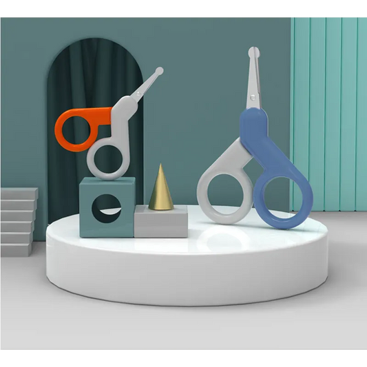 Frendorf | Baby Nagelschere mit Sicherheitskopf – Abgerundete Schere für Neugeborene