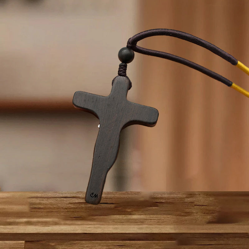 Frendorf | Jesus-Kreuz-Halskette aus Holz