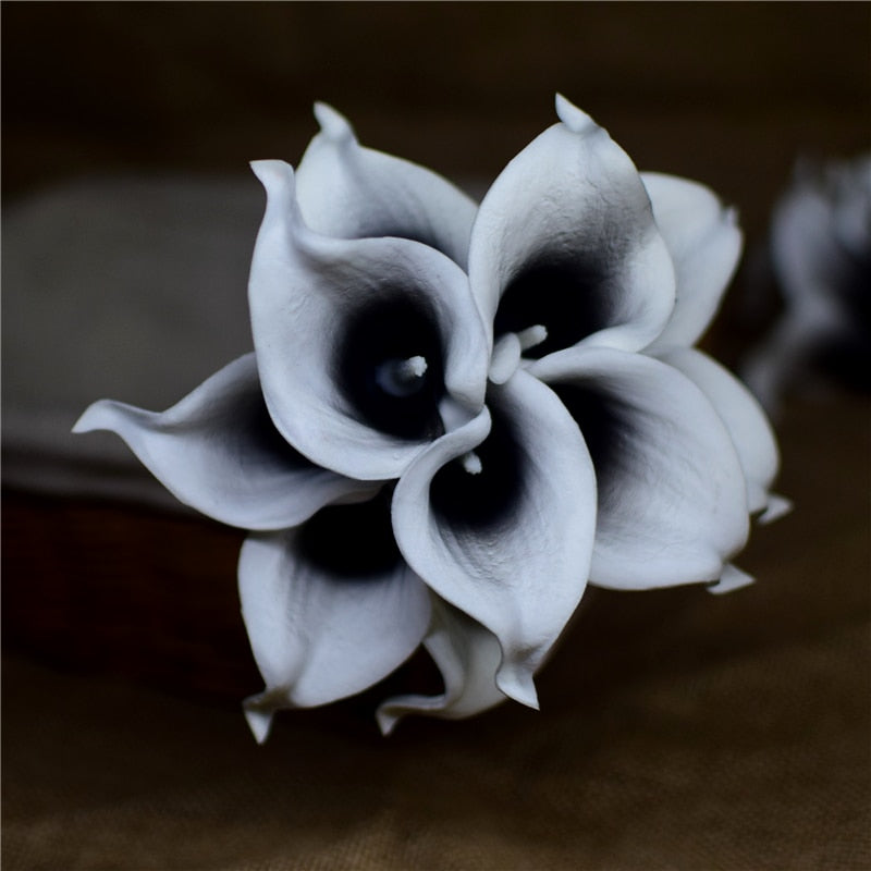 10 marineblaue Calla-Lilien PU Real Touch Blumen Hochzeitsdekoration Sträuße Tischdekoration Kunstblumen Wohnkultur