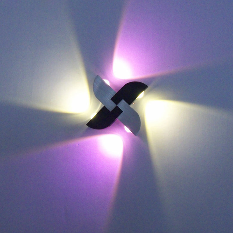 Frendorf | Windmühle Aluminium Wandbeleuchtung Zeitgenössische Schwarze und Silberne LED-Wandleuchte in RGB-Farblicht