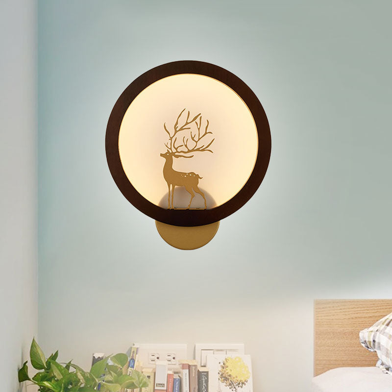Frendorf | Houten Halo Ring Muurverlichting Hedendaags Zwart/Beige LED Wandlamp met Sika Hert Silhouet