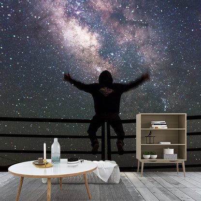 Frendorf | Dekorative Galaxy und Mann Wandtapete aus Vliesstoff Zeitgenössische Wandkunst für das Gästezimmer