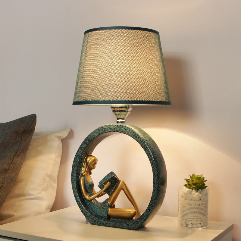 Frendorf | Avelyn | Yndefuld Leserharz Tischlampe mit blauer Stoffschirm