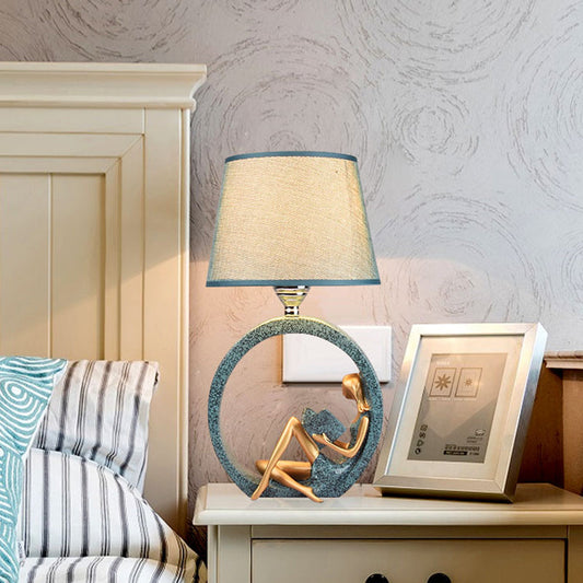 Frendorf | Avelyn | Yndefuld Leserharz Tischlampe mit blauer Stoffschirm