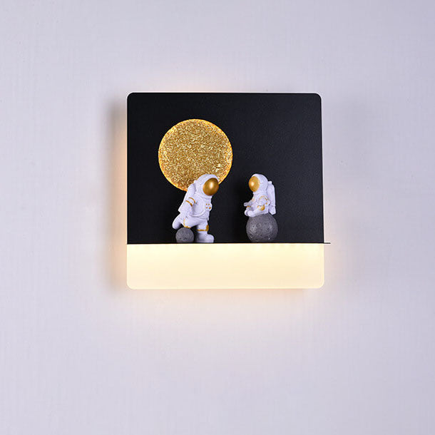 Zeitgenössische kreative Eisenharz runde Astronaut LED Wandleuchte Lampe für Schlafzimmer