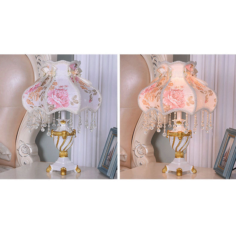 Frendorf | LaceLux Europäische Tischlampe | Stoff & Spitze | Elegante Harzfuß-Leuchte | Dekoration & Beleuchtung