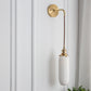 Frendorf | BrassGlow Japanische Retro Wandleuchte | Minimalistisches Design | Zylinder Oval | Messing & Lucite | 1-flammig