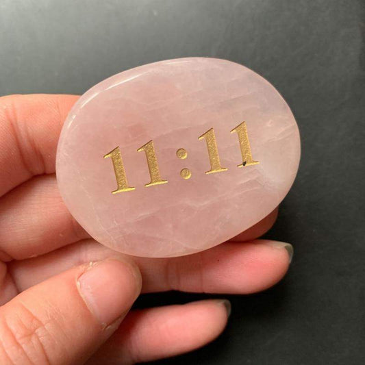 Frendorf | 11:11 Rose Quarz Handstein