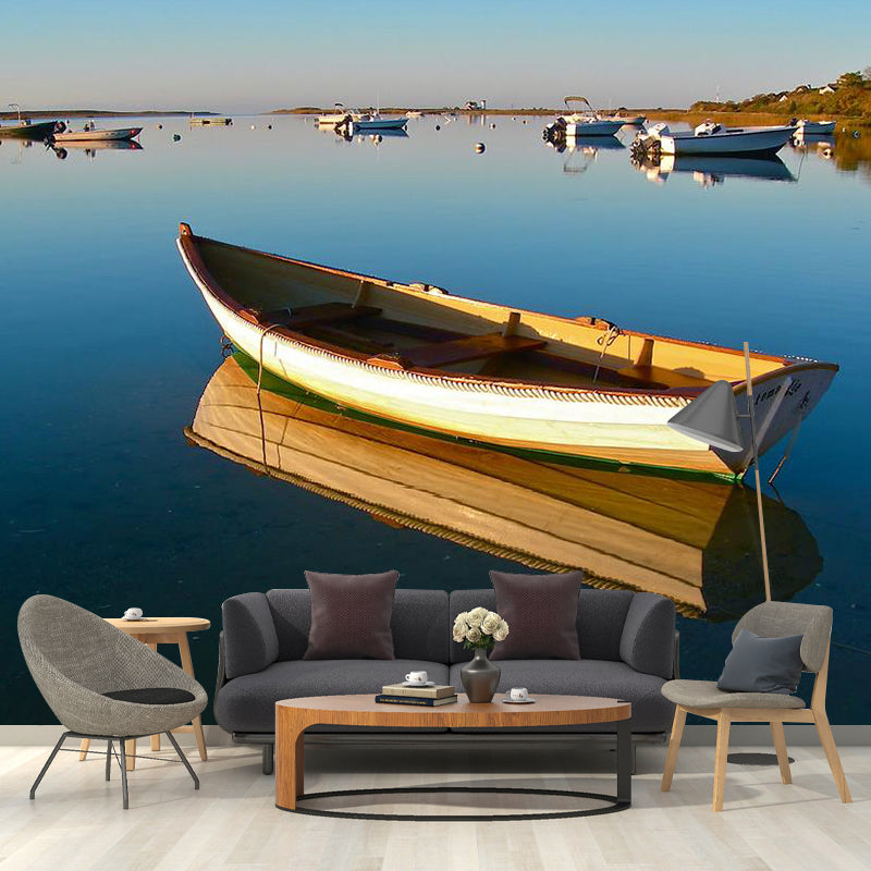 Frendorf | Boot und See Wandmural für Akzentwand Naturlandschaft Wandkunst in Blau und Braun, Maßanfertigung