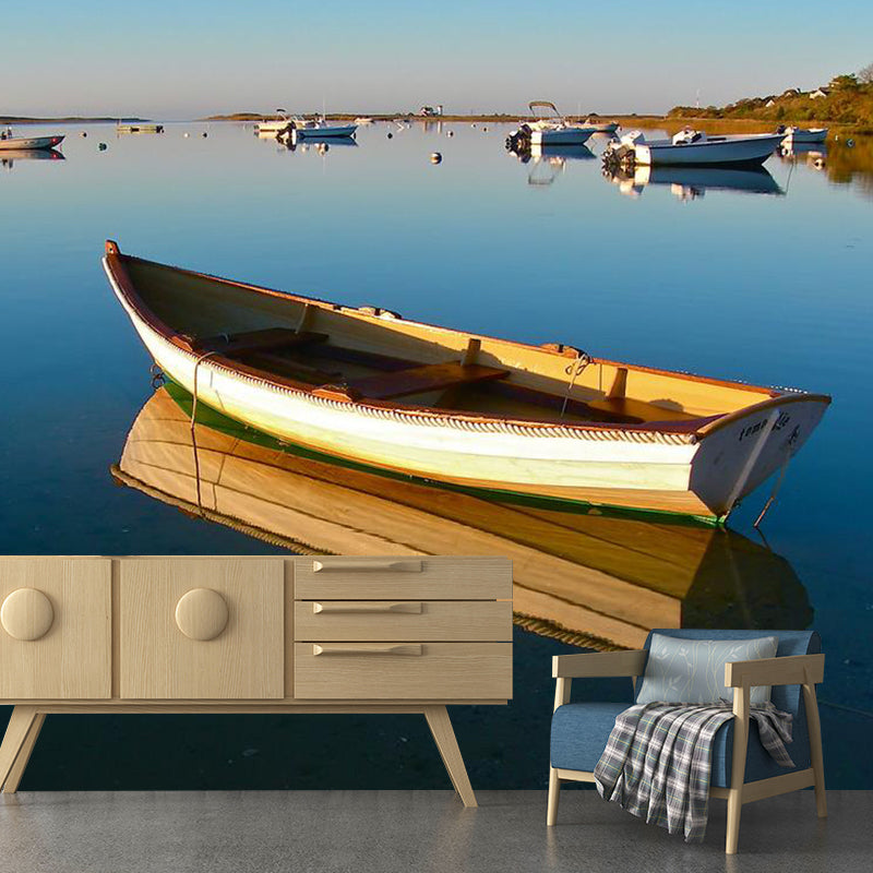 Frendorf | Boot und See Wandmural für Akzentwand Naturlandschaft Wandkunst in Blau und Braun, Maßanfertigung
