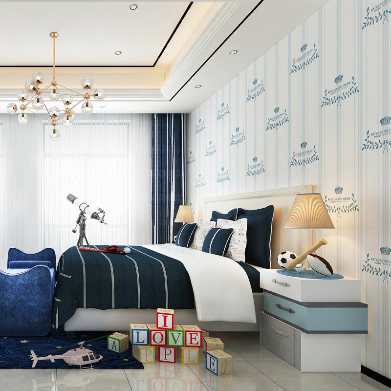 Frendorf | 33' x 20,5" Moderne Wallpaper Rolle für Kinderzimmer mit Totem- und vertikalem Streifenmuster in sanften Farben