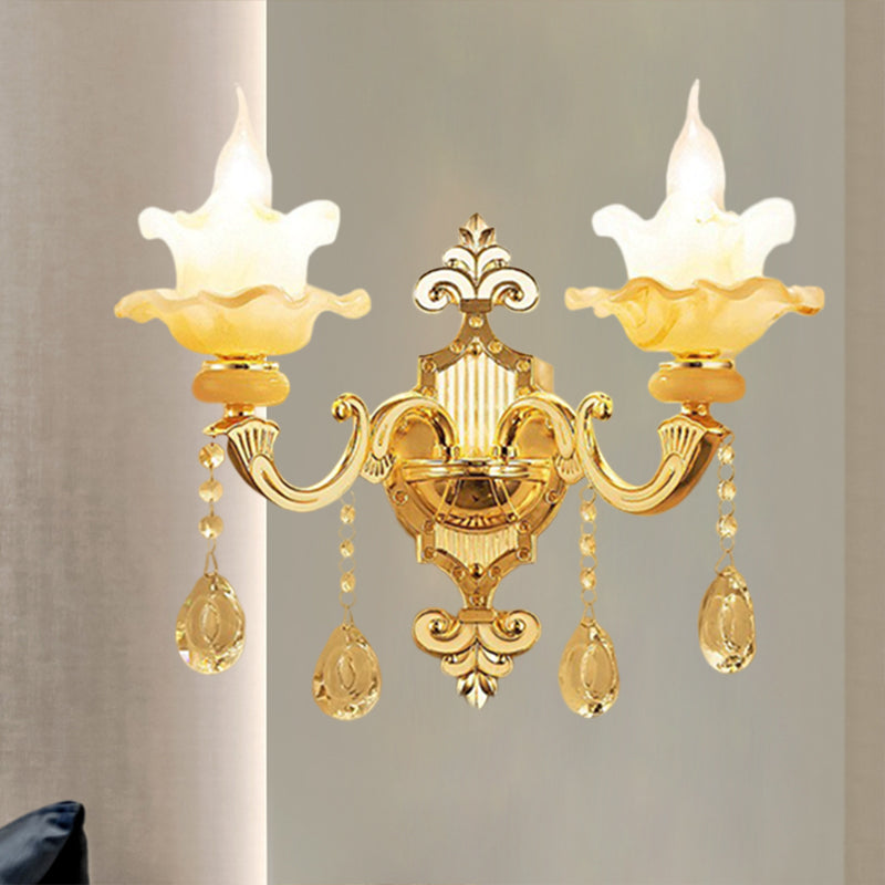Frendorf | 2 Glühbirnen Wandmontage Beleuchtung Mid-Century Kerzenstil Kristallglas Wandleuchte in Gold