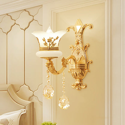 Frendorf | 1/2-Licht Gefrostete Glas Wandleuchte Mid-Century Gold Finish Blumen Nachttisch Wandleuchte