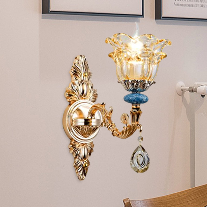 Frendorf | 2-lagige Blumen Kristall Wandlampen-Kit traditionelle 1/2-Lampe Nachttisch Wandmontage Beleuchtung in Gold