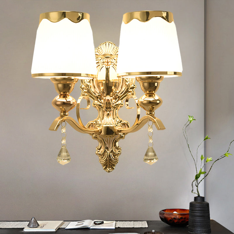 Frendorf | 2-Lampen Wandschijnwerpers met Barrel Shade Opal Glas Postmoderne Slaapkamer Wandlamp in Goud