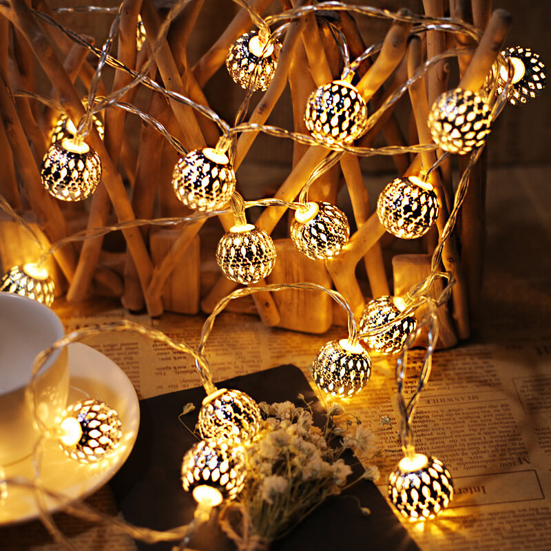 Solar-Lichterkette Marokkanische Kugel Bunte LED Weihnachtslichter Eisenkugeln Dekoration Außen Lichterkette
