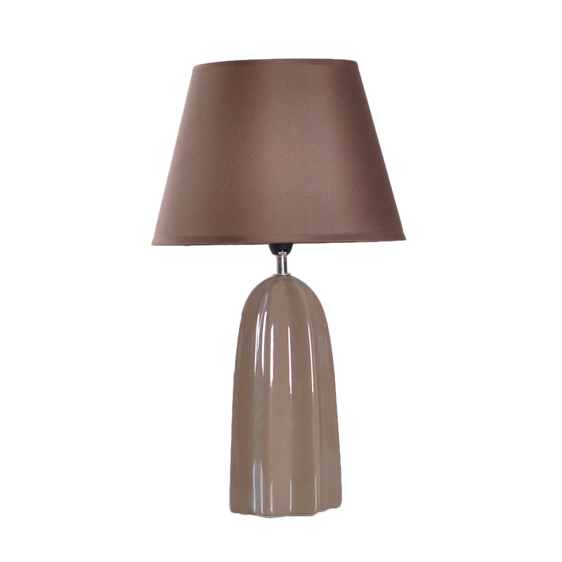 Beige/Braun 1 Kopf Tischlampe Traditioneller Stil Stoff Konische Schirm Tischlicht für das Arbeitszimmer