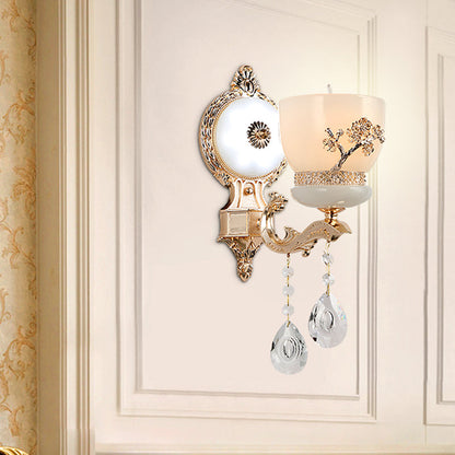 Frendorf | 1/2-Bol Bloem-Relief Kom Wandlamp Rustiek Goud Frosted Glas Wandlamp met Kristal Drop