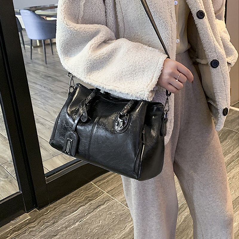 Frendorf | Neue Handtaschen aus Ölwachsleder Boston, große Tragetasche aus weichem Leder