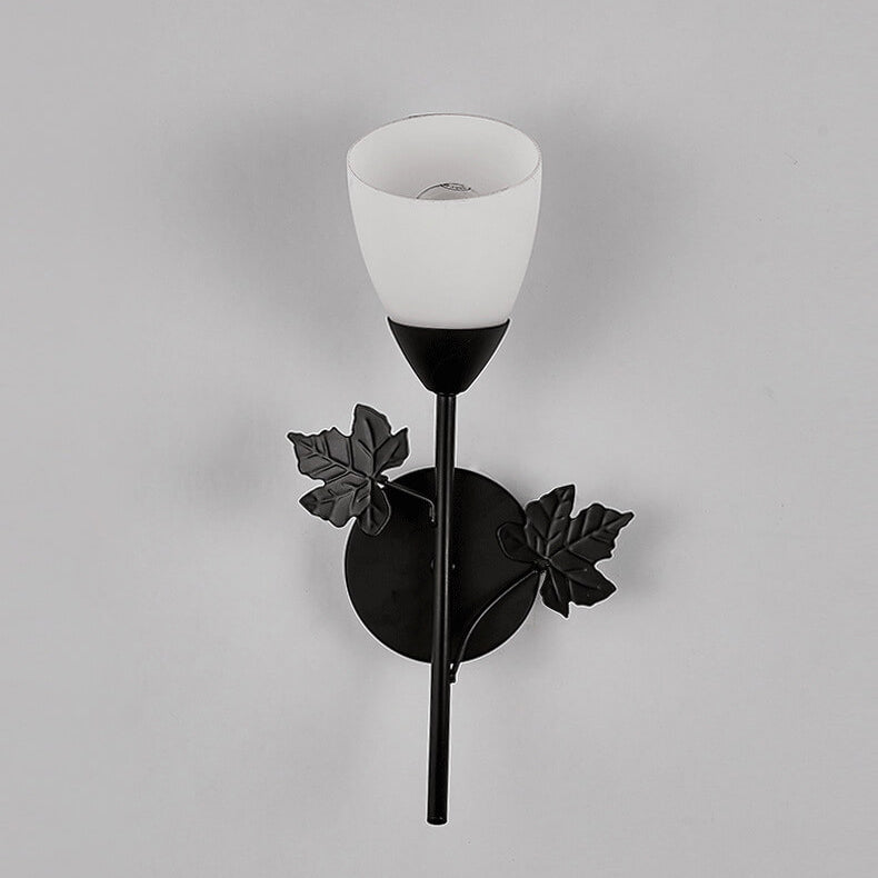 Zeitgenössische skandinavische Blumen Eisen Glas 1/2 Licht Wandlampe für Wohnzimmer