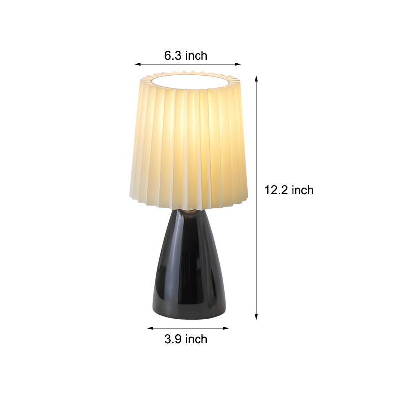 Frendorf | LumiElegance – Moderne Tischlampe mit plissiertem Stoffschirm